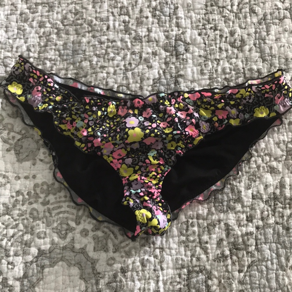 VS ruffle bikini bottom. Make an offer